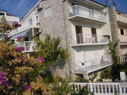 Apartments Slijepcevic Hvar Town Exterior photo